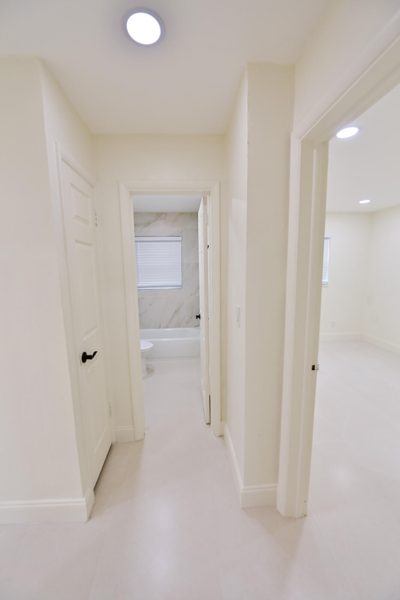 AVON HEIGHTS - Residential Lease