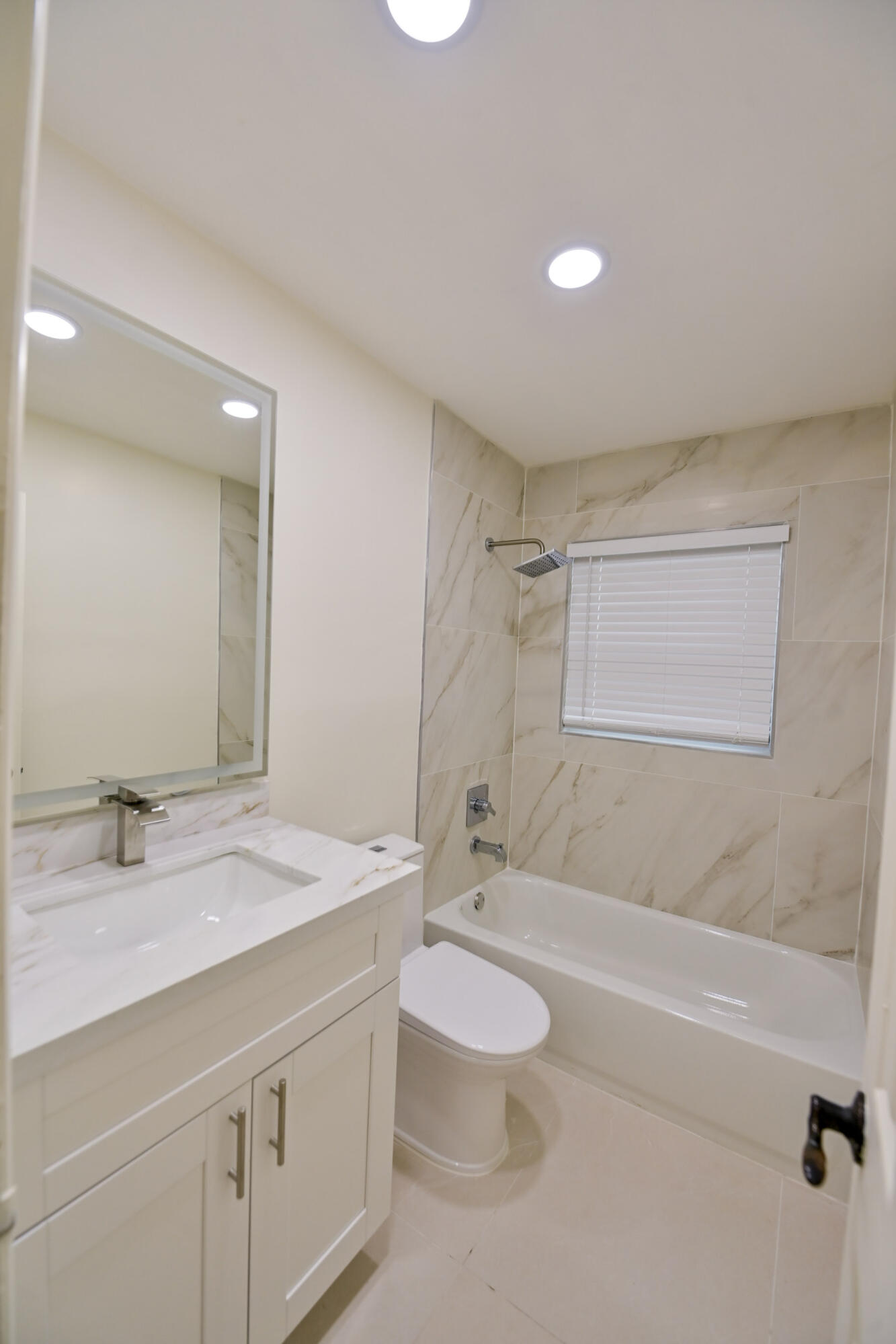 AVON HEIGHTS - Residential Lease