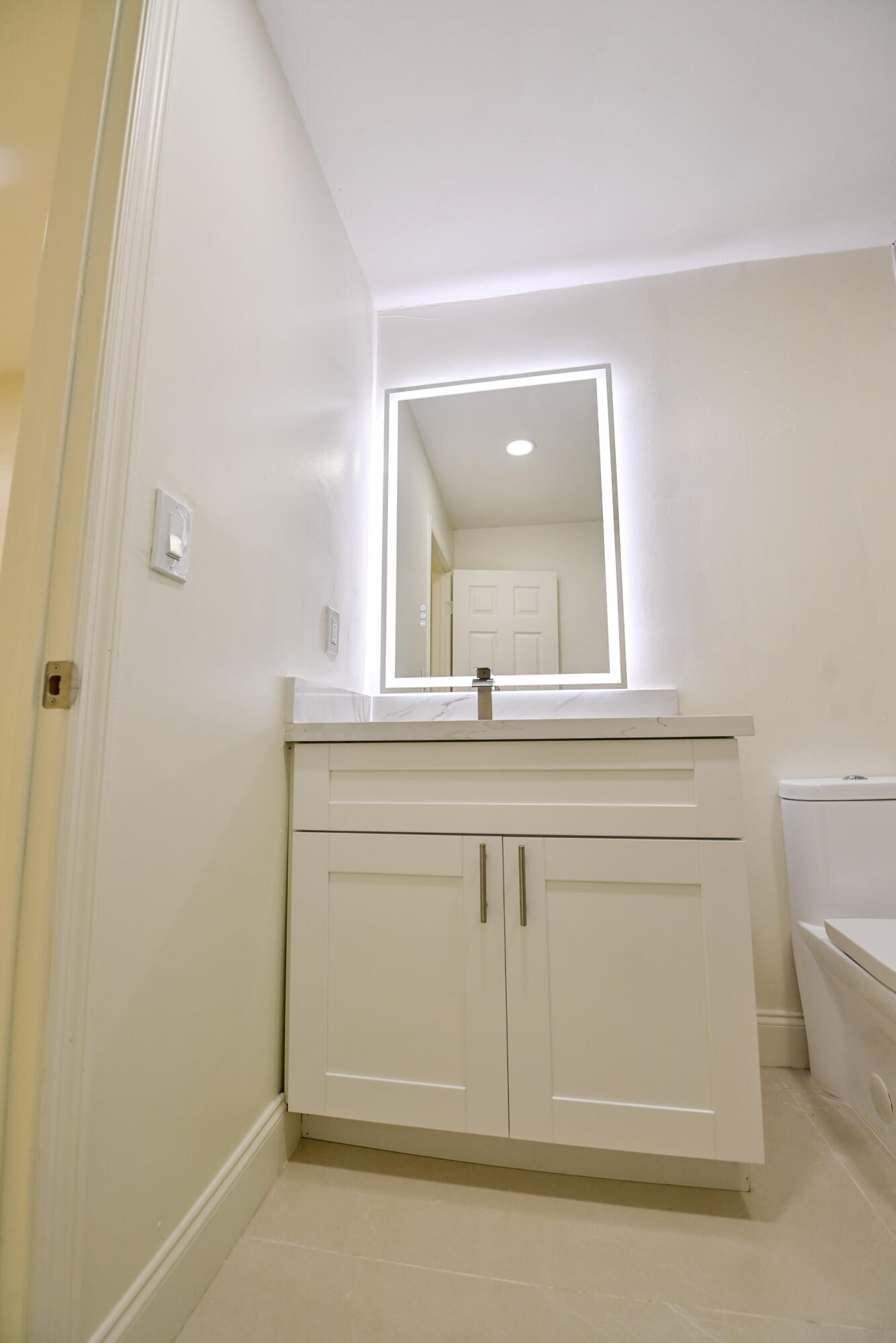 AVON HEIGHTS - Residential Lease