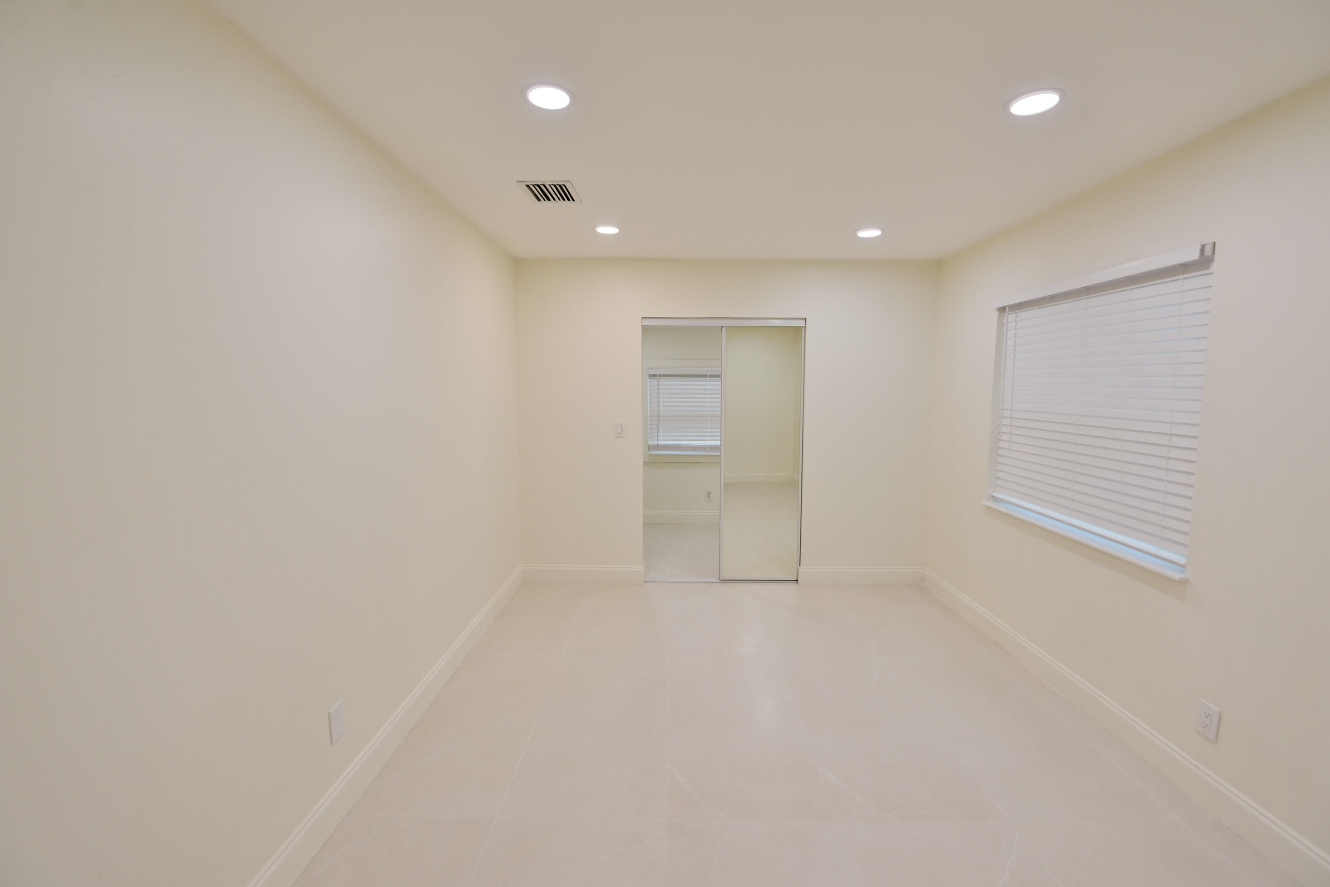 AVON HEIGHTS - Residential Lease