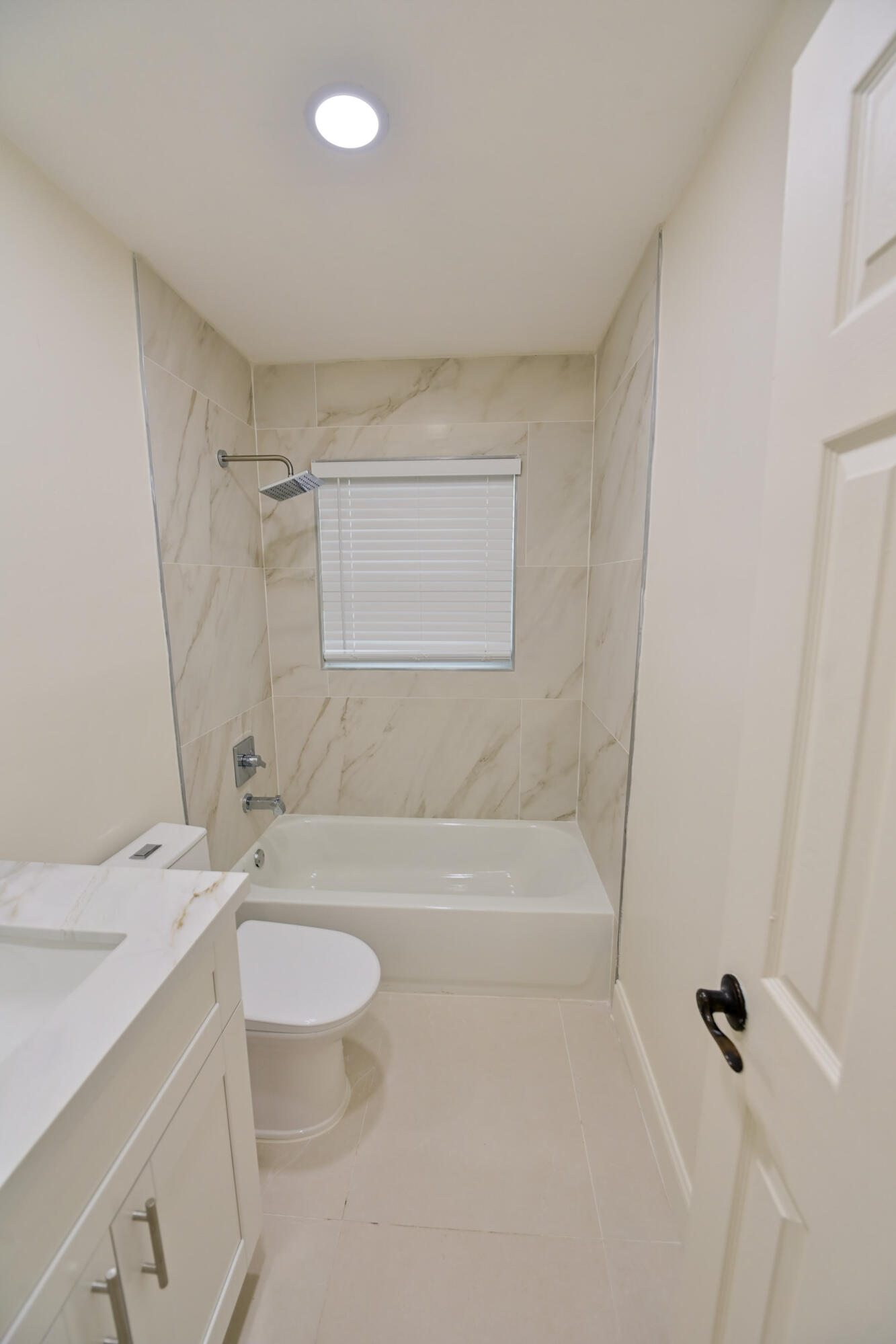 AVON HEIGHTS - Residential Lease