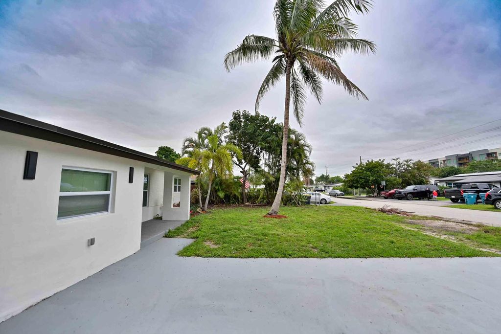 Photo of 2781 SW 47th Street, Dania Beach, FL 33312 (MLS # B26003463)