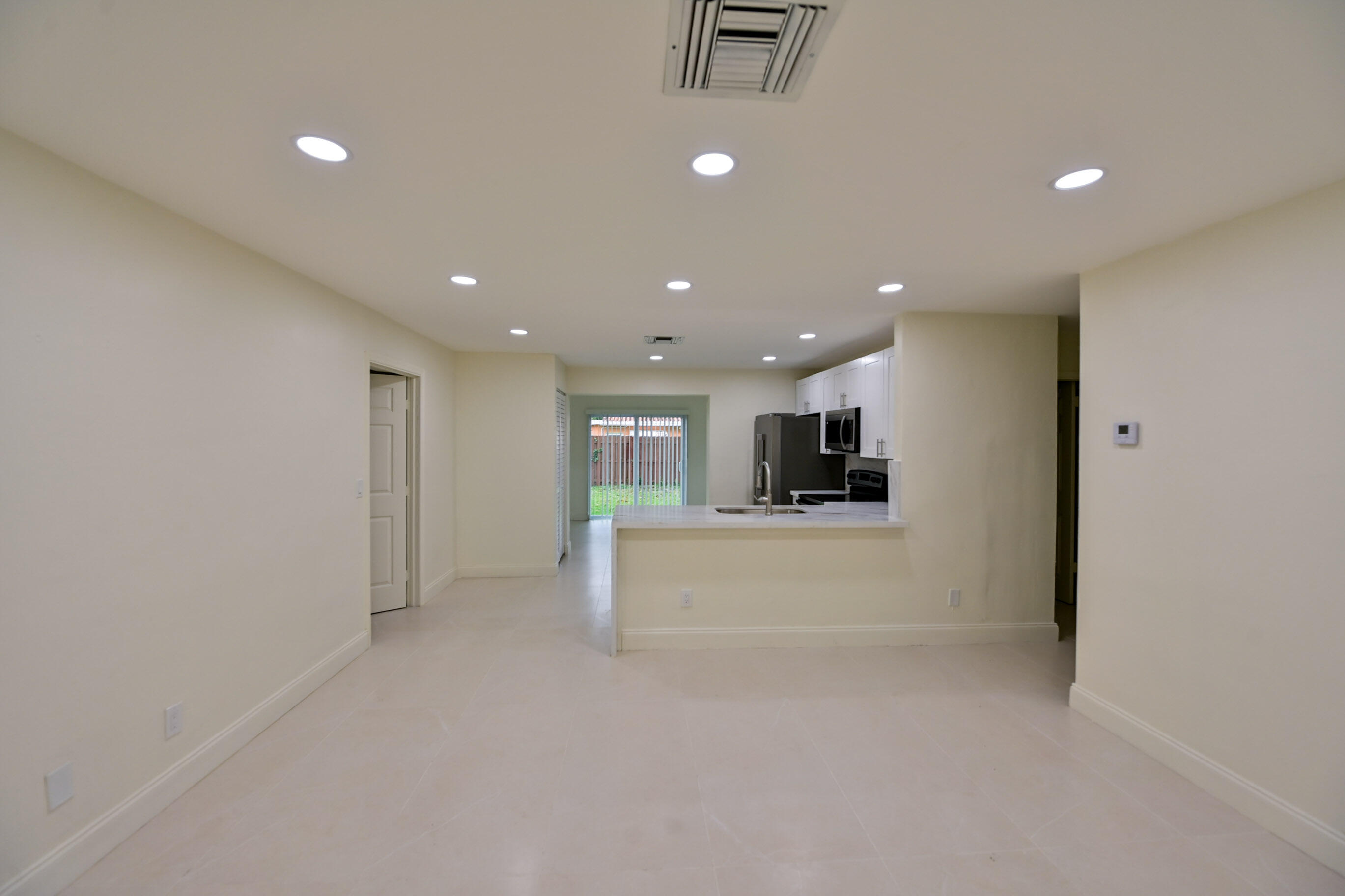 AVON HEIGHTS - Residential Lease