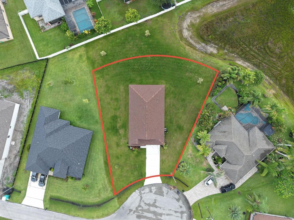 Photo of 5471 NW Model Court, Port Saint Lucie, FL 34986 (MLS # R11113305)