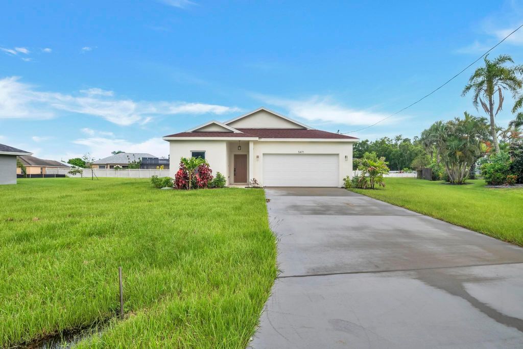Photo of 5471 NW Model Court, Port Saint Lucie, FL 34986 (MLS # R11113305)