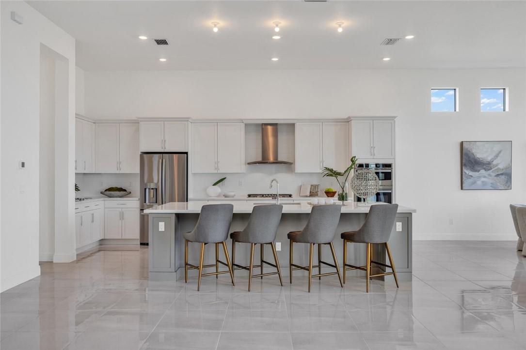 Parkland Bay 183-49 B - Residential
