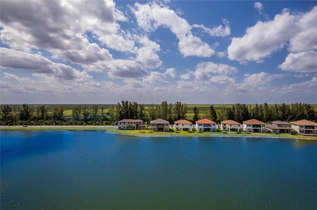 Parkland Bay 183-49 B - Residential