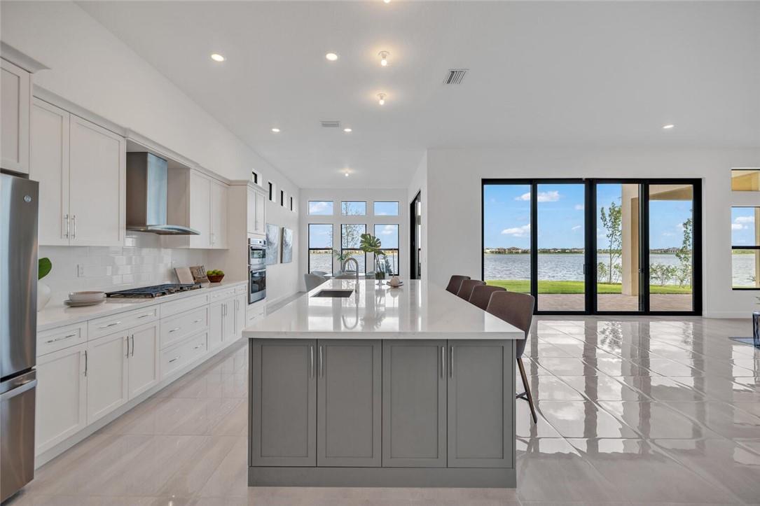 Parkland Bay 183-49 B - Residential