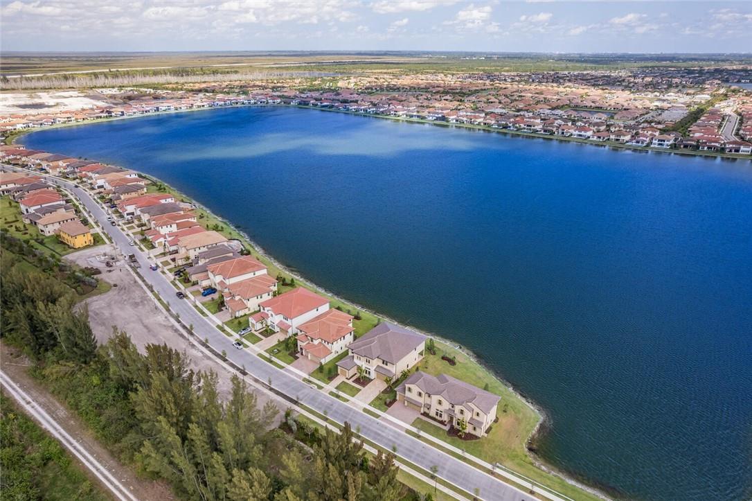 Parkland Bay 183-49 B - Residential