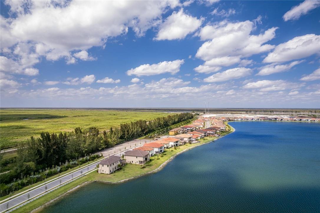 Parkland Bay 183-49 B - Residential