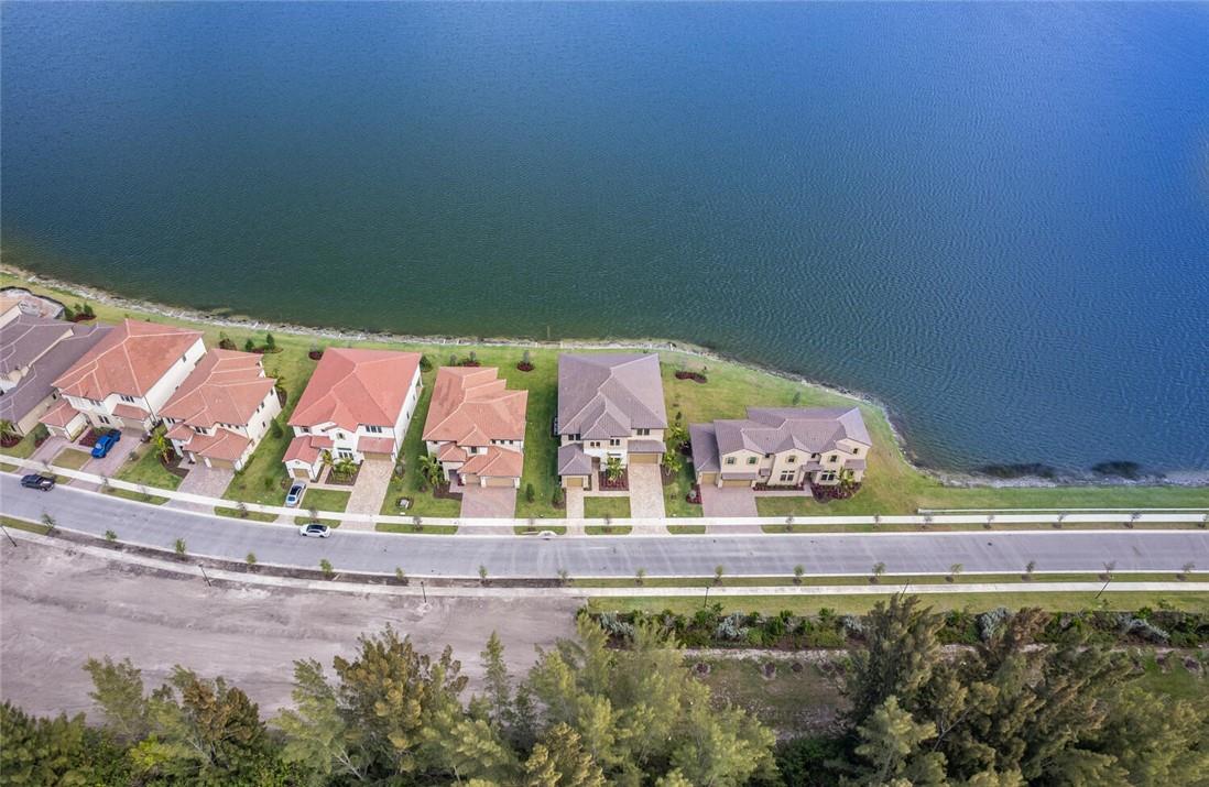 Parkland Bay 183-49 B - Residential