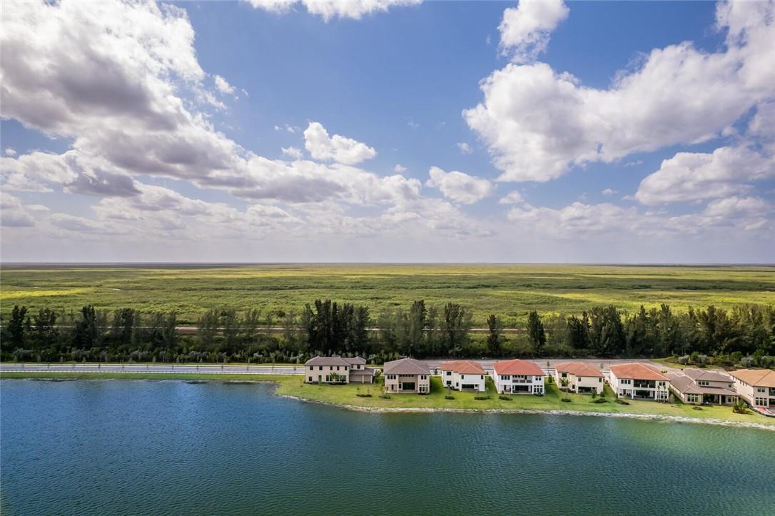 Parkland Bay 183-49 B - Residential