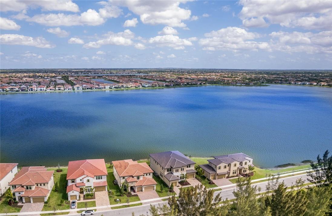 Parkland Bay 183-49 B - Residential