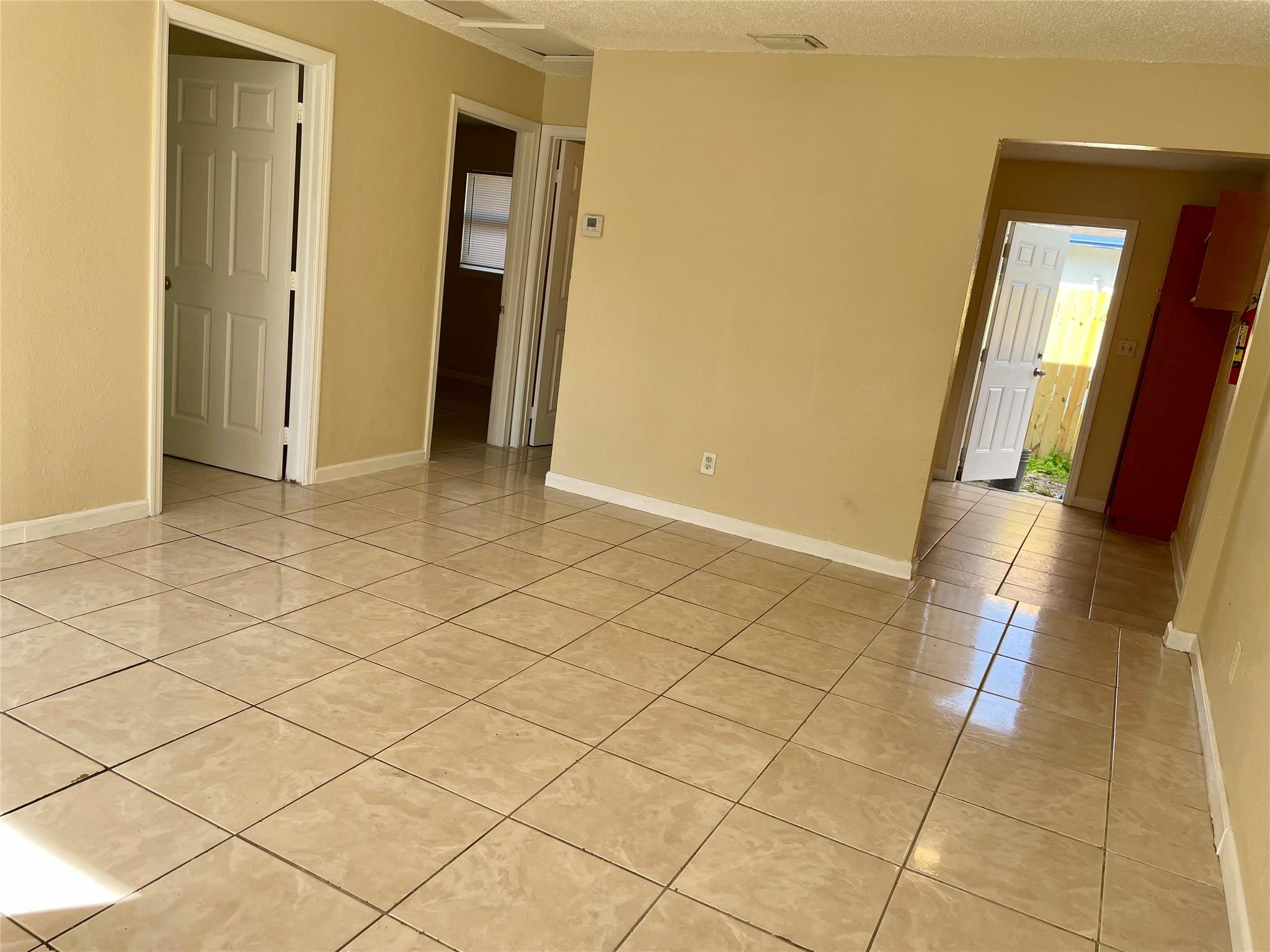 Washington Park Fourth Ad - Residential Lease