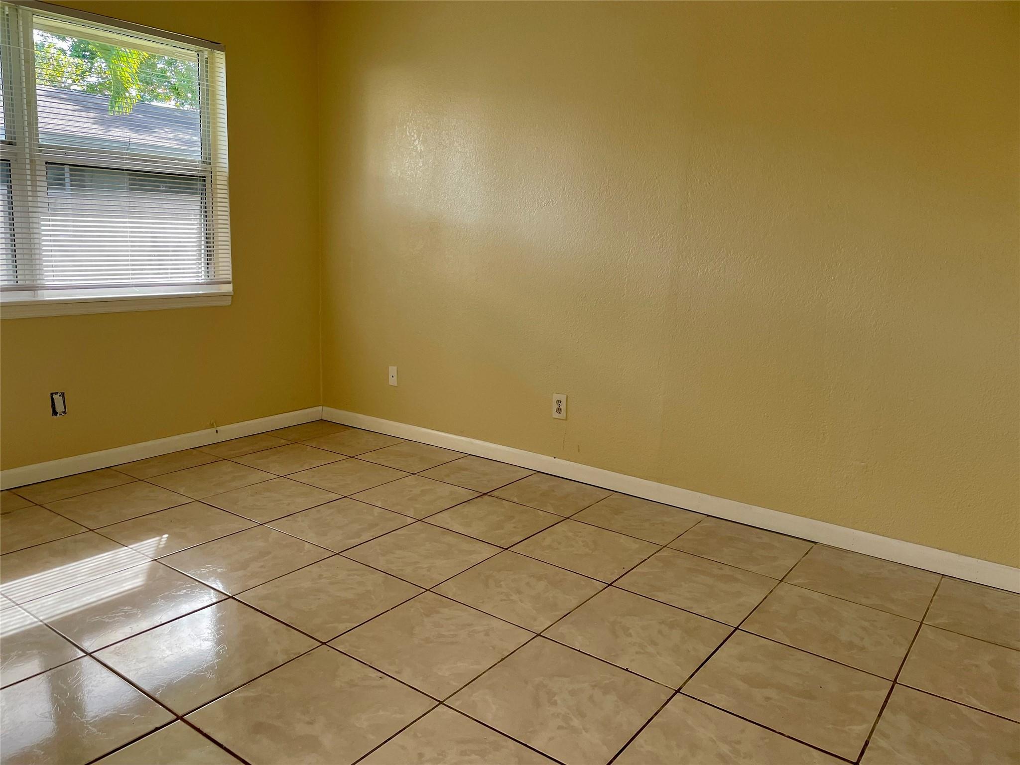 Washington Park Fourth Ad - Residential Lease