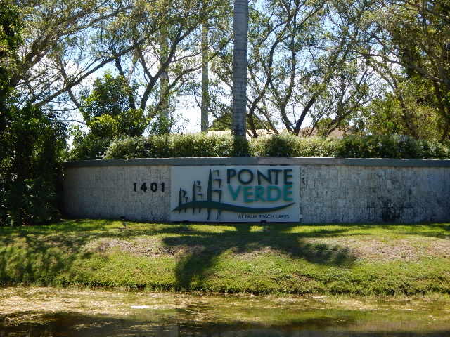 First floor unit, beautiful 1/1 condo in Gated community. New carpet, freshly painted, 1st floor unit. Close to clubhouse, pool, fitness center and tennis courts