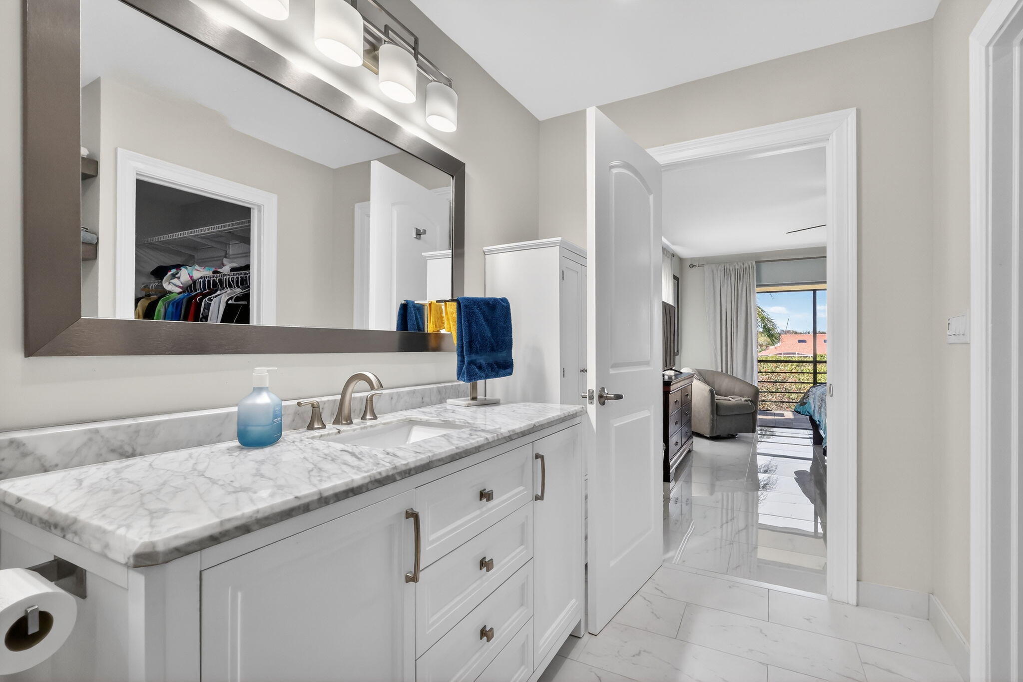 PALM GREENS AT VILLA DEL RAY CONDO II - Residential Lease