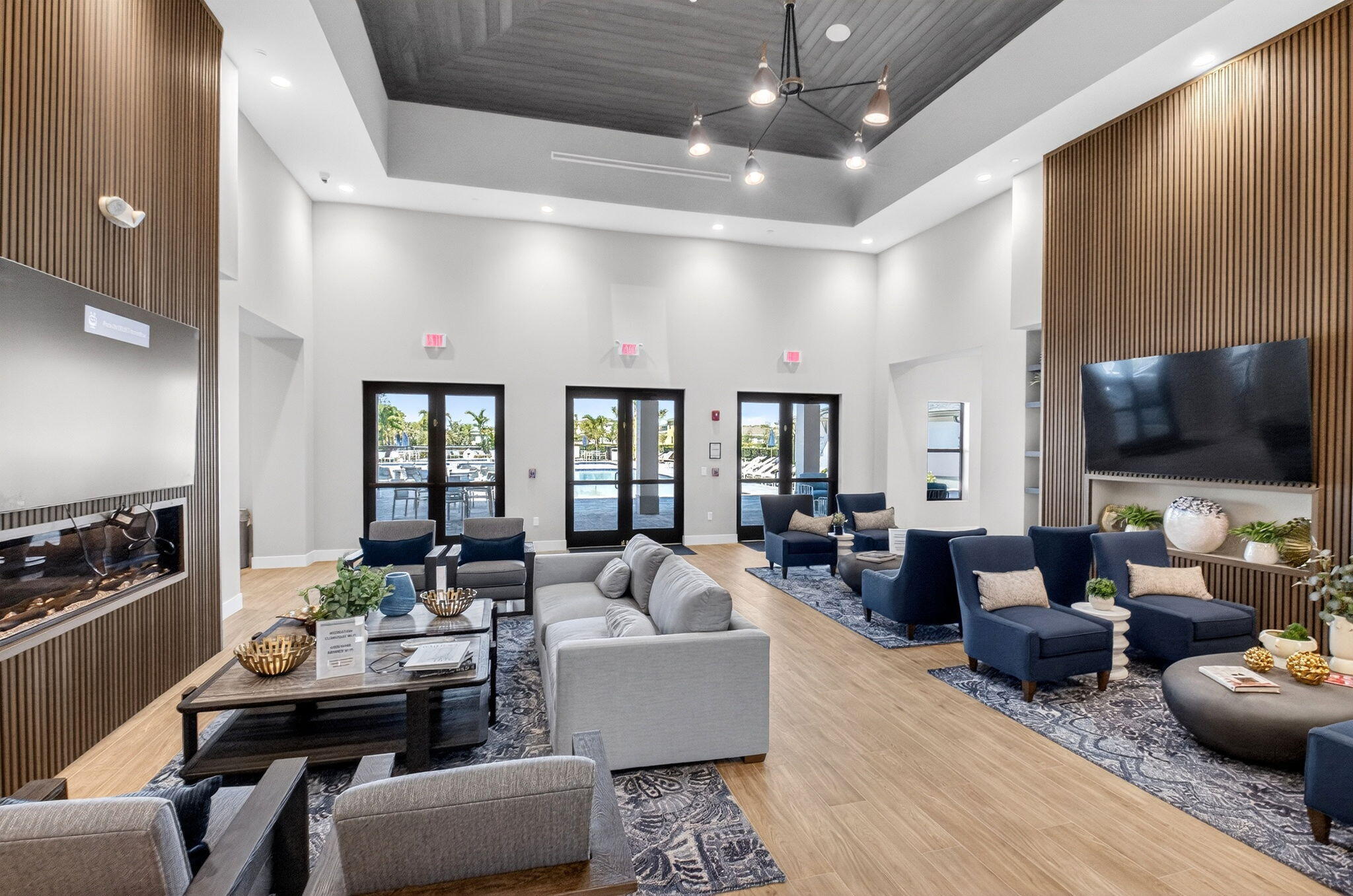 PALM GREENS AT VILLA DEL RAY CONDO II - Residential Lease