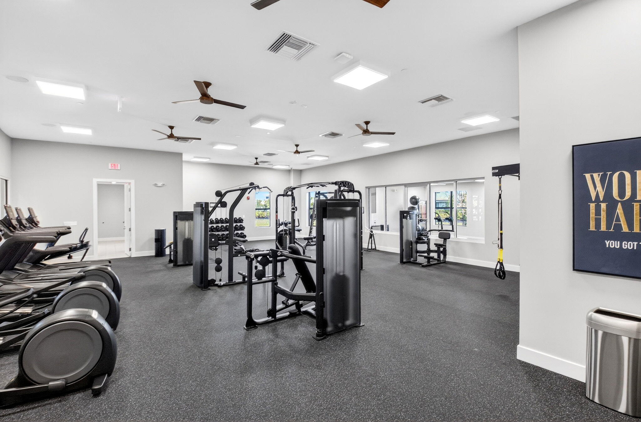 PALM GREENS AT VILLA DEL RAY CONDO II - Residential Lease