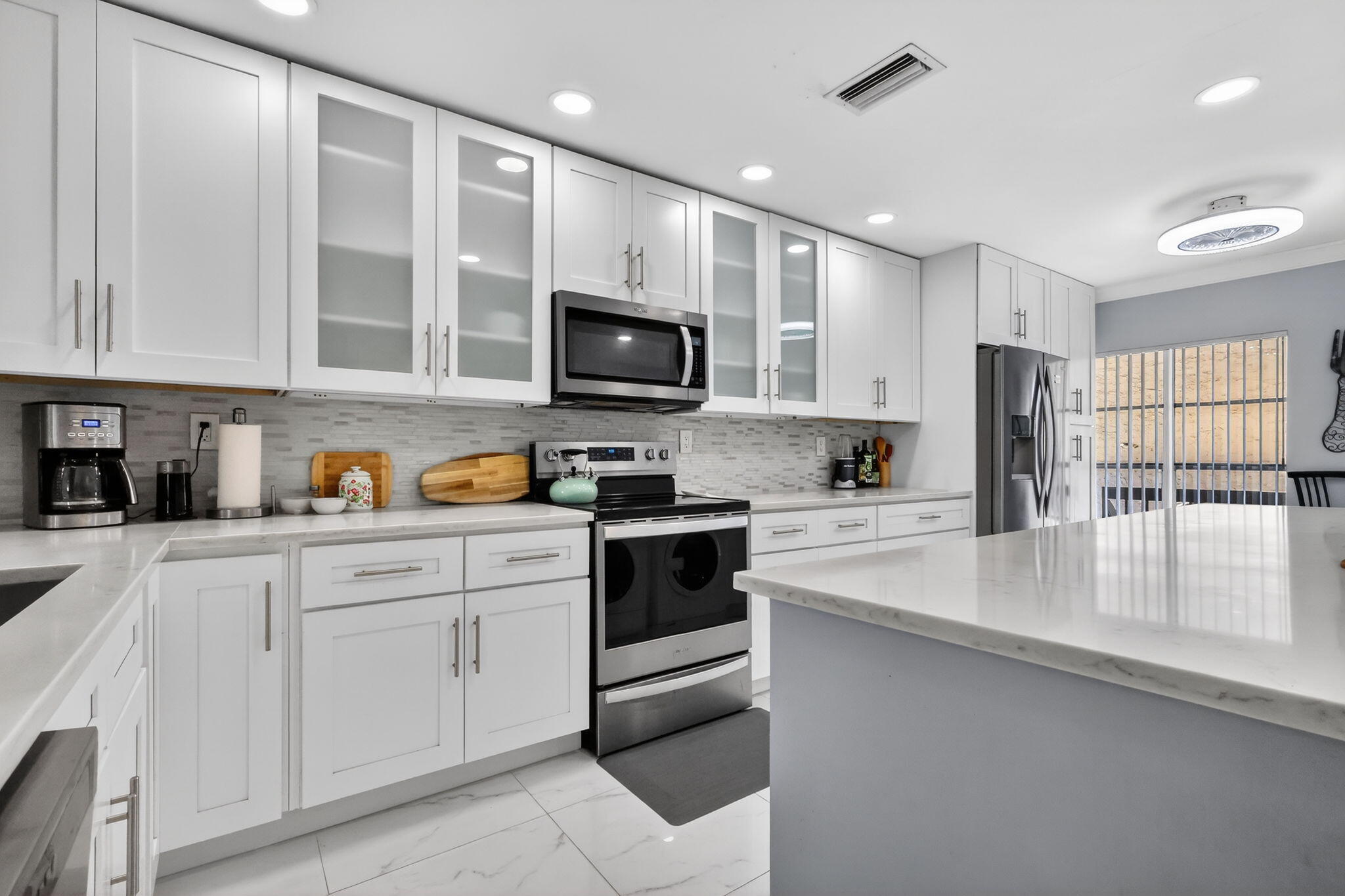 PALM GREENS AT VILLA DEL RAY CONDO II - Residential Lease