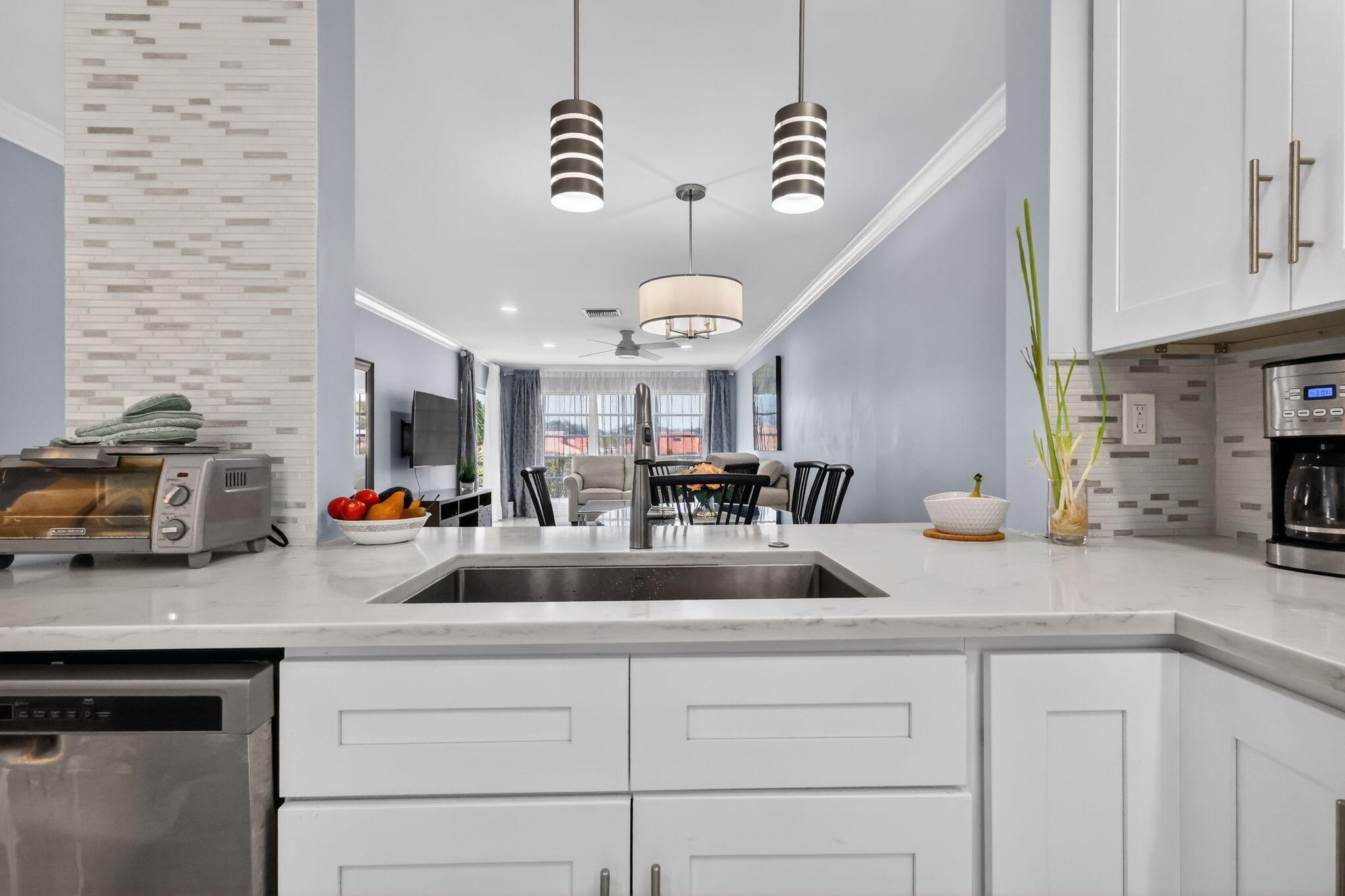 PALM GREENS AT VILLA DEL RAY CONDO II - Residential Lease