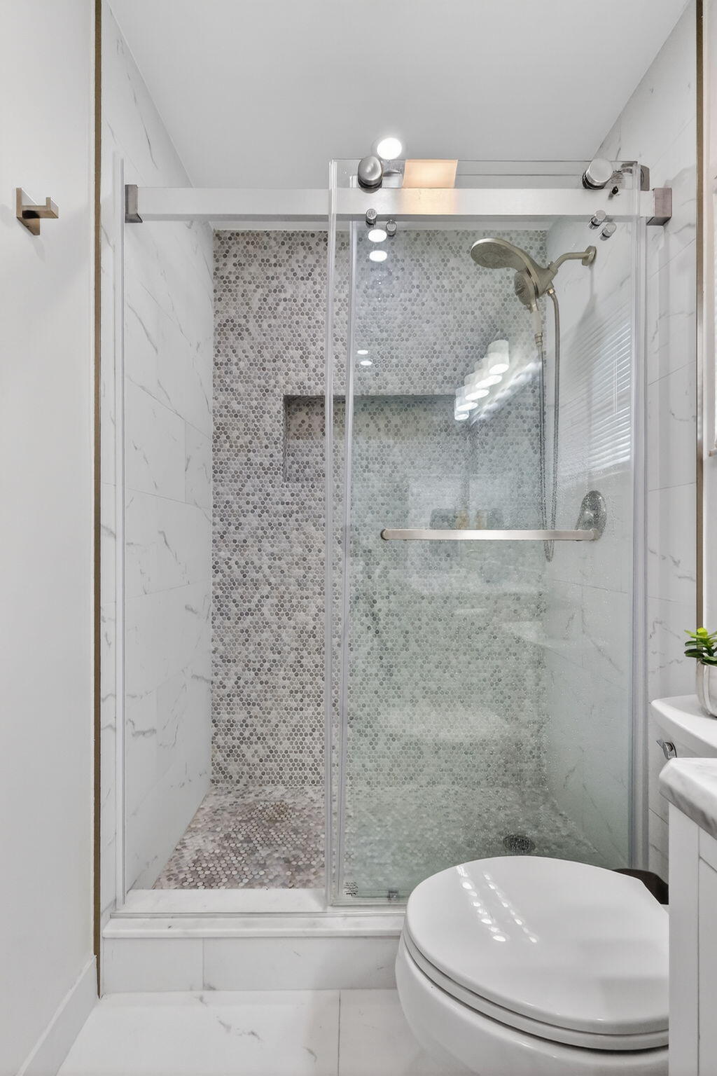 PALM GREENS AT VILLA DEL RAY CONDO II - Residential Lease