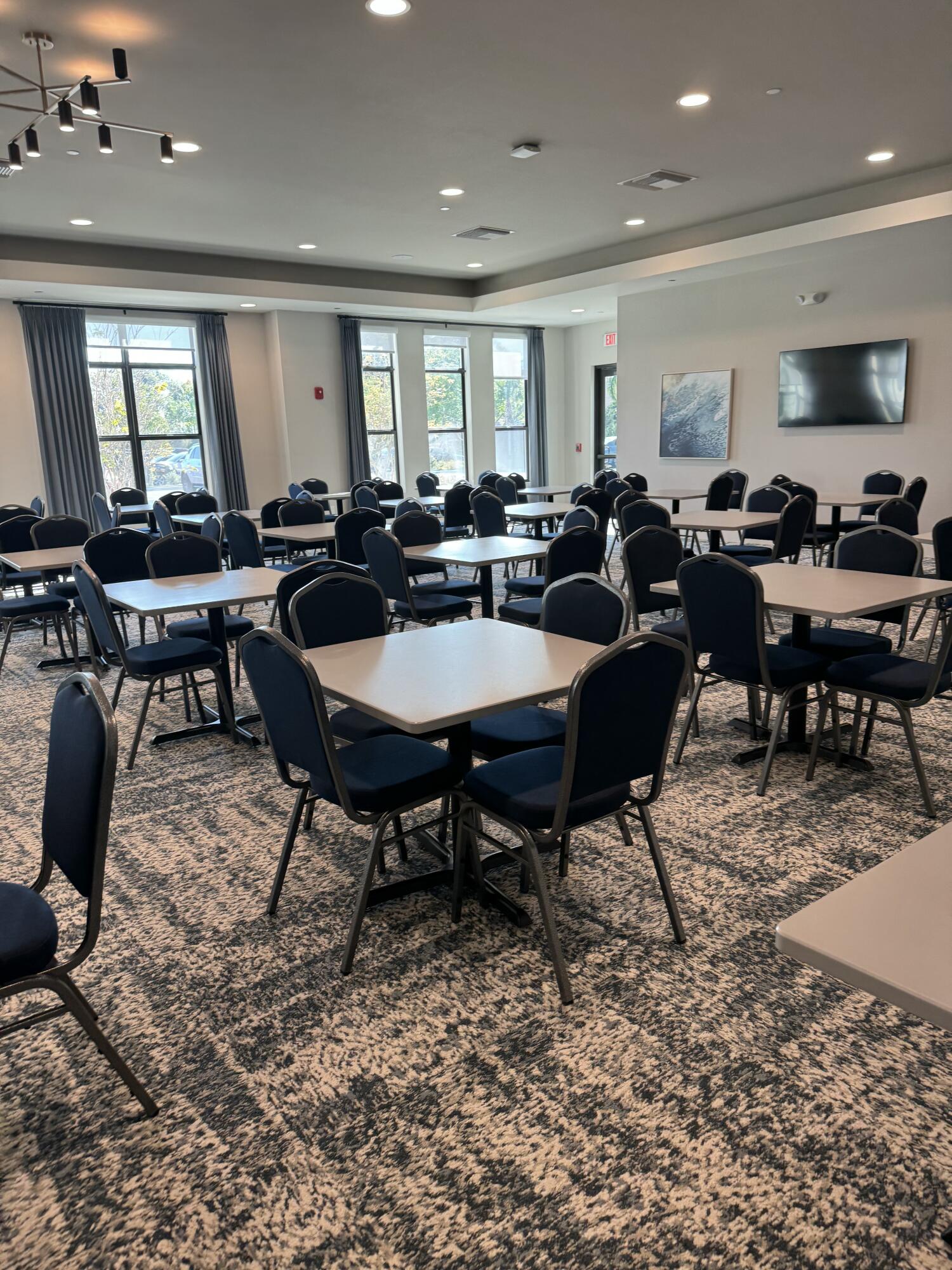 PALM GREENS AT VILLA DEL RAY CONDO II - Residential Lease