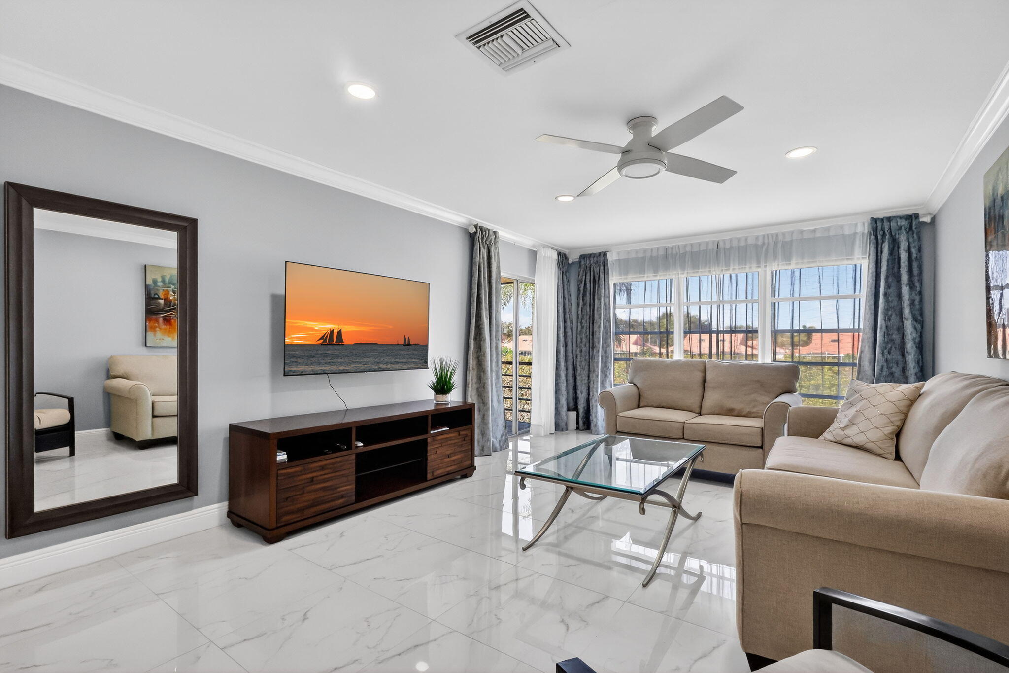 PALM GREENS AT VILLA DEL RAY CONDO II - Residential Lease