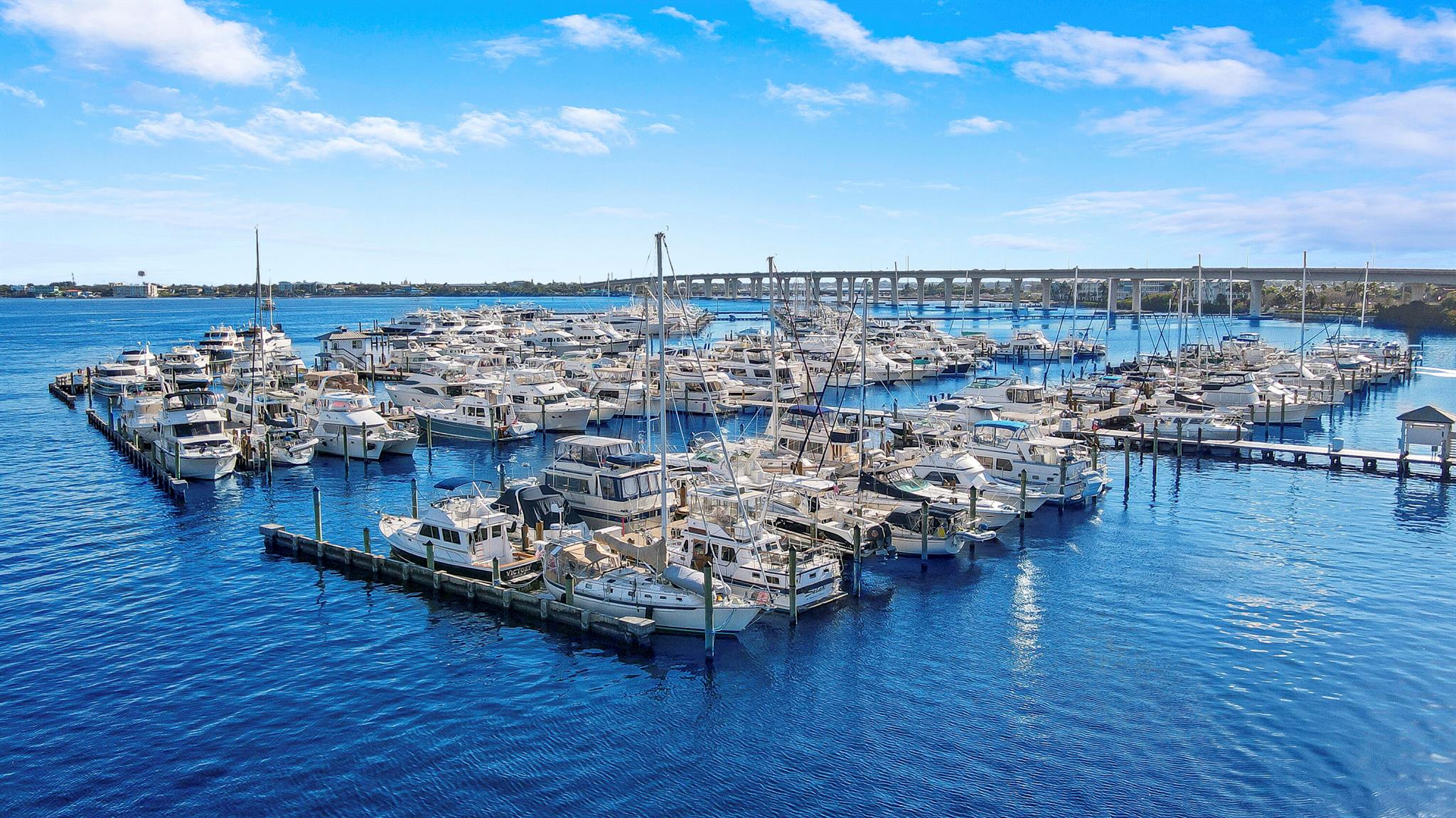 HARBORAGE YACHT CONDO - Residential Lease