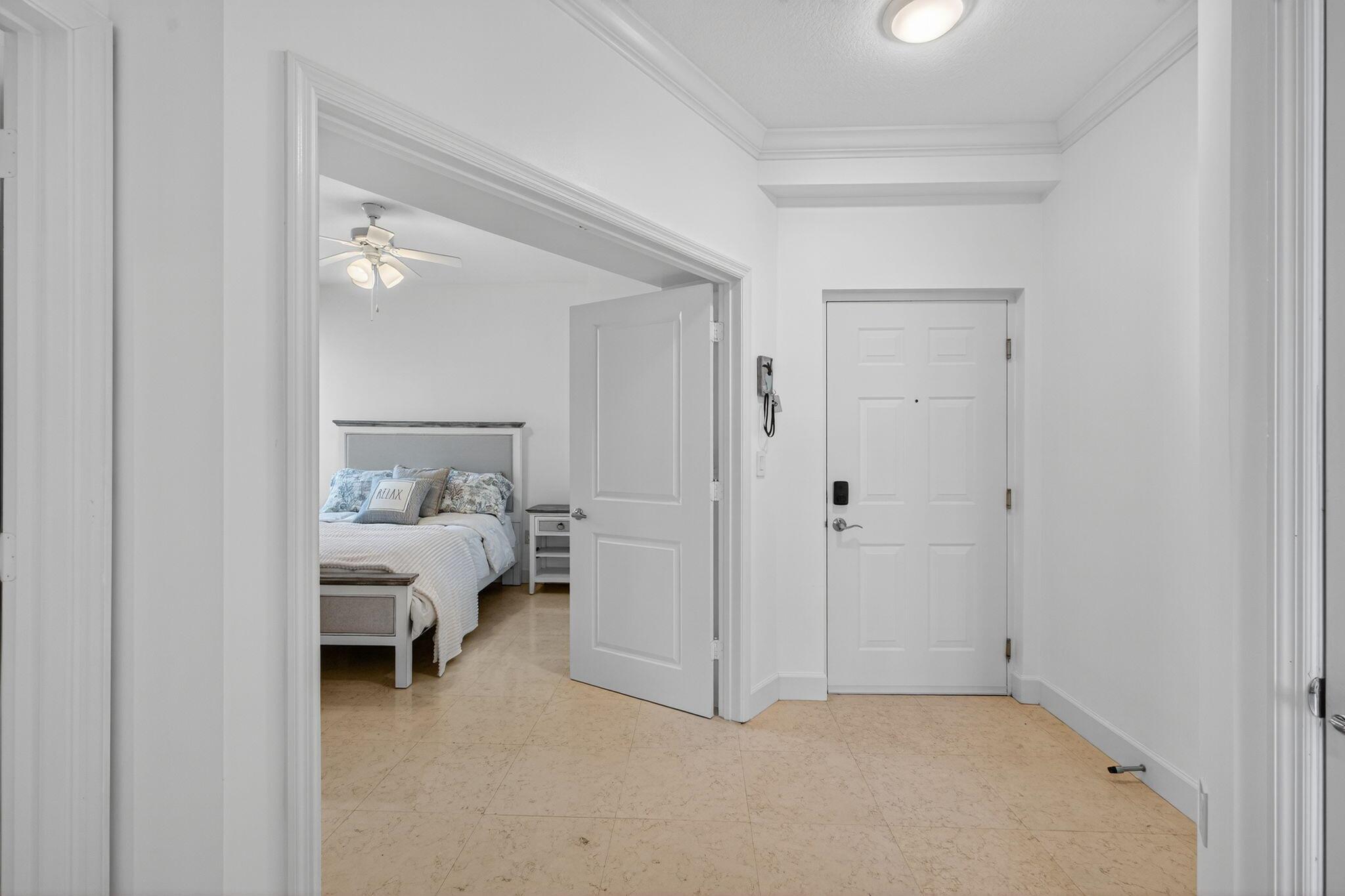 HARBORAGE YACHT CONDO - Residential Lease