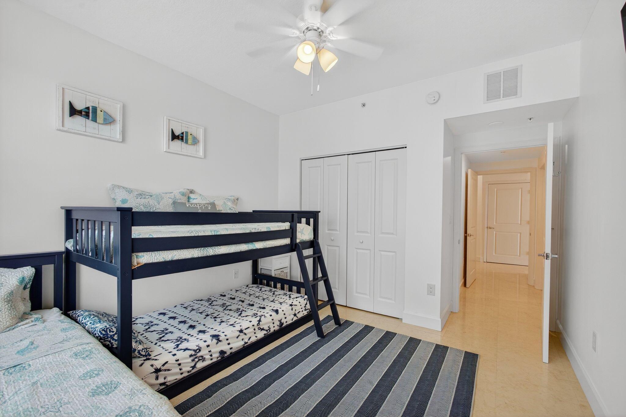 HARBORAGE YACHT CONDO - Residential Lease