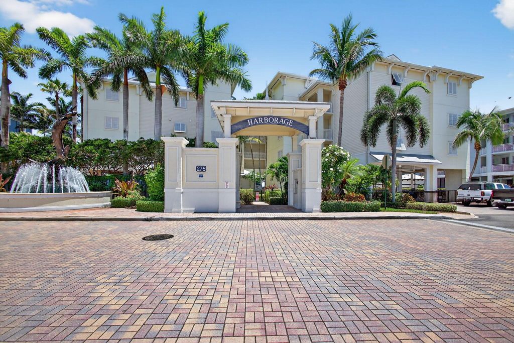 Photo of 275 NW Flagler Avenue #204, Stuart, FL 34994 (MLS # R11118876)