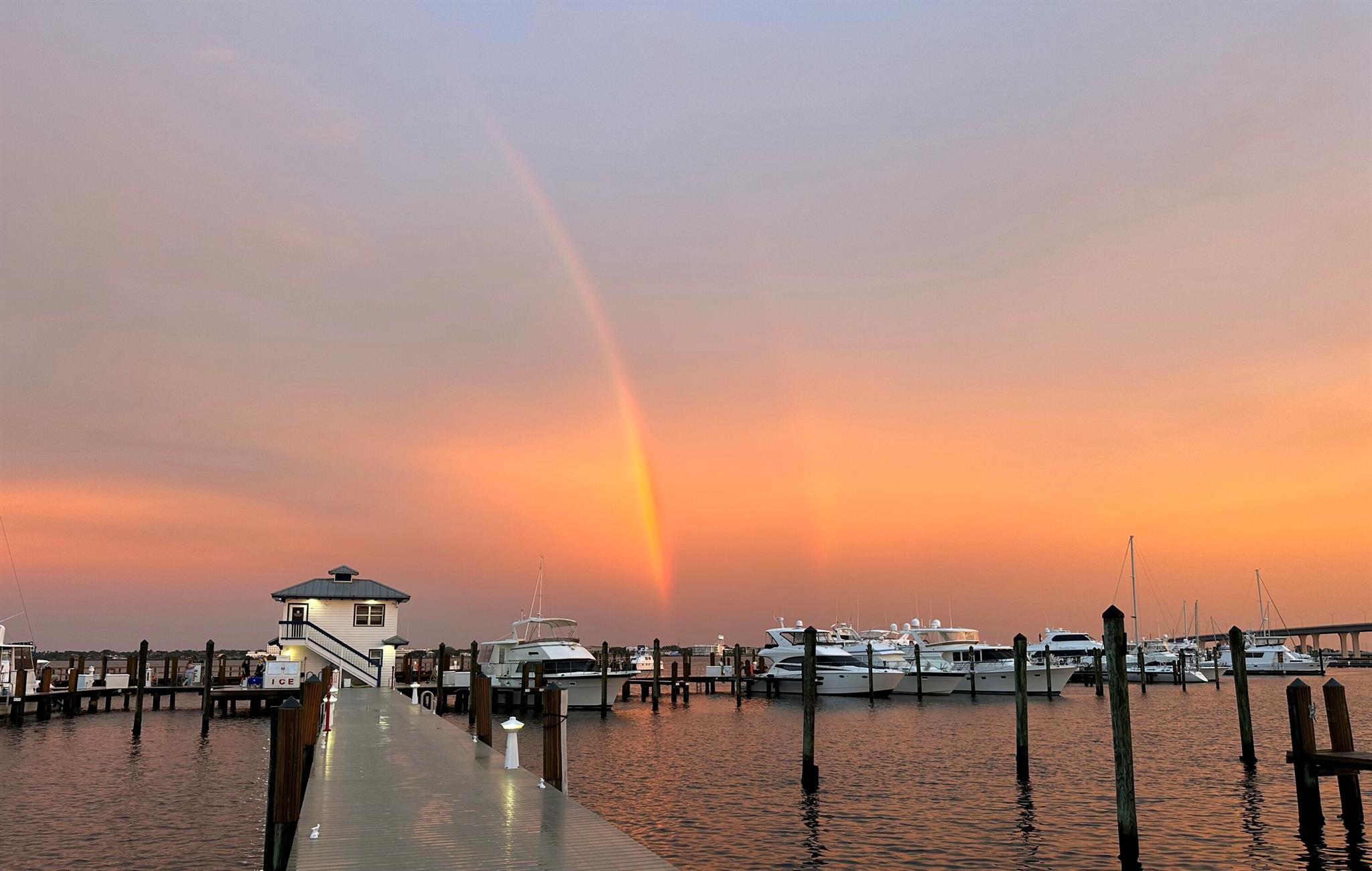 HARBORAGE YACHT CONDO - Residential Lease