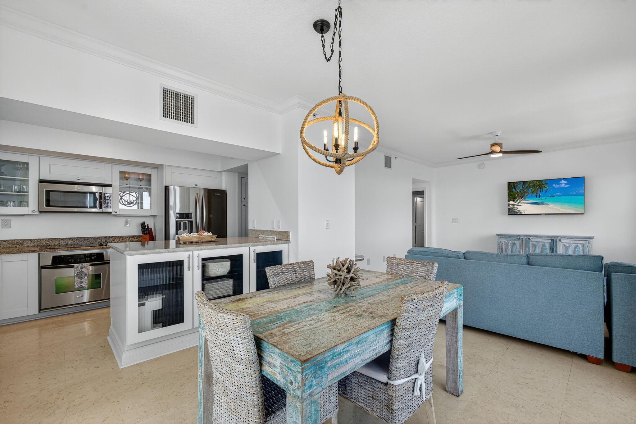 HARBORAGE YACHT CONDO - Residential Lease
