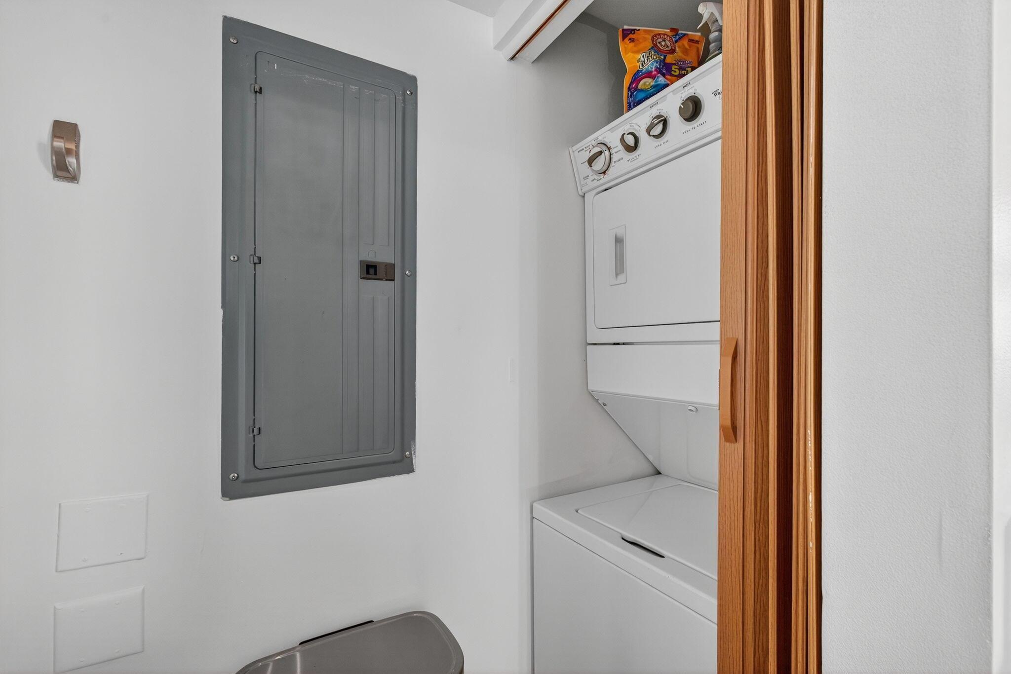 HARBORAGE YACHT CONDO - Residential Lease
