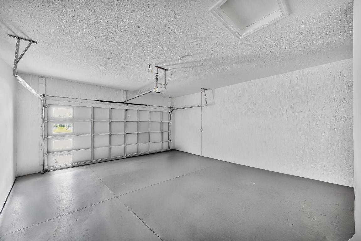 TELARO AT SOUTHERN GROVE - Residential