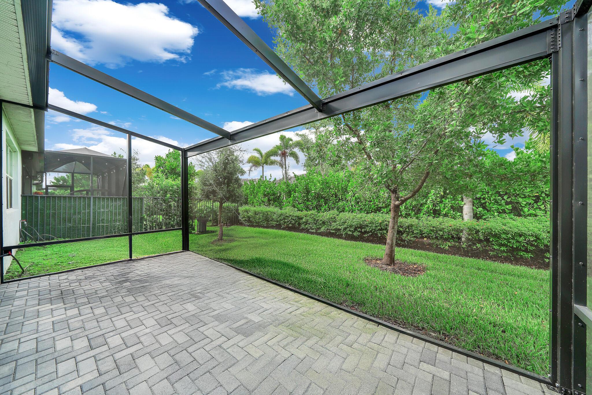 TELARO AT SOUTHERN GROVE - Residential