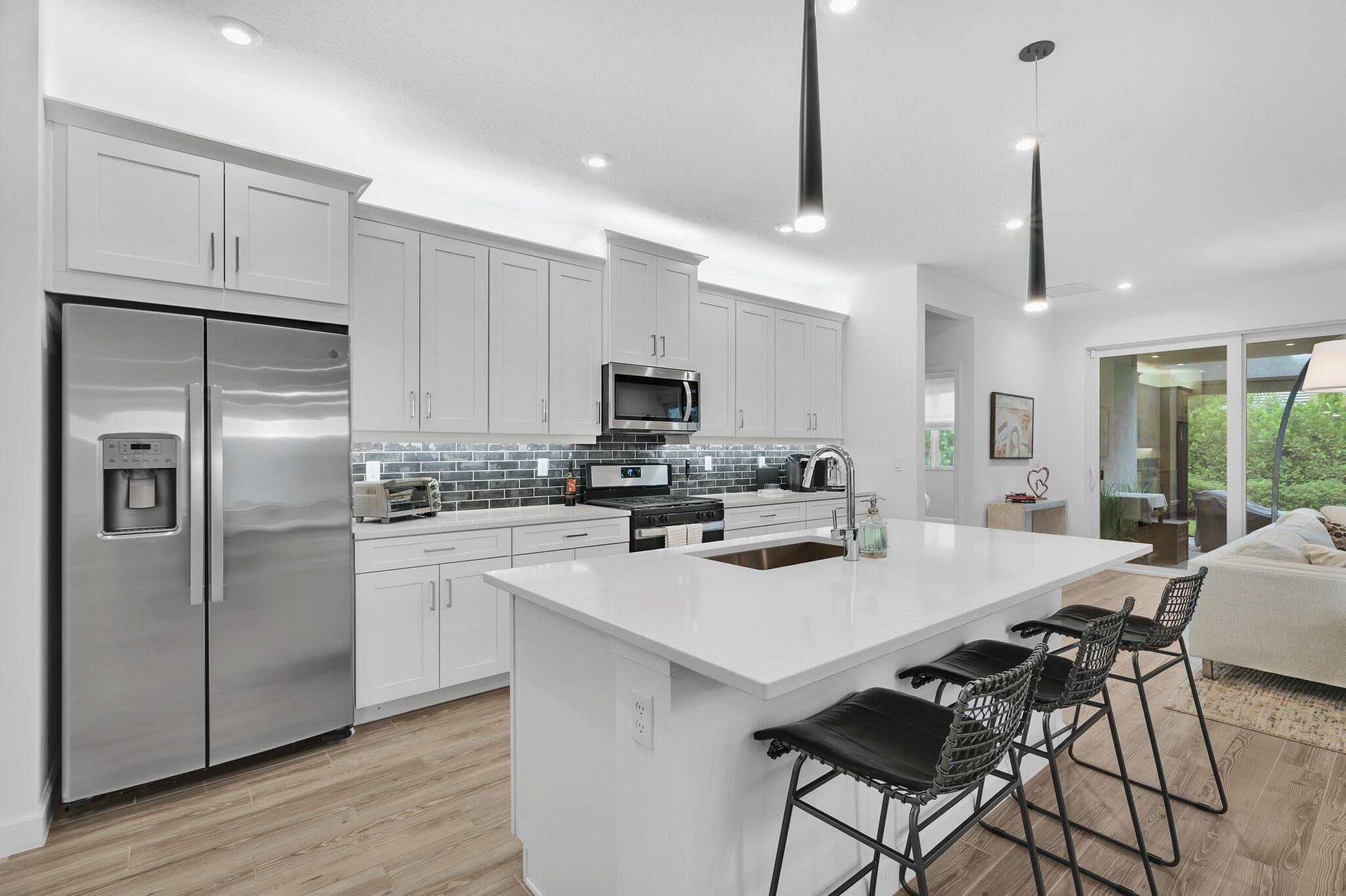 TELARO AT SOUTHERN GROVE - Residential