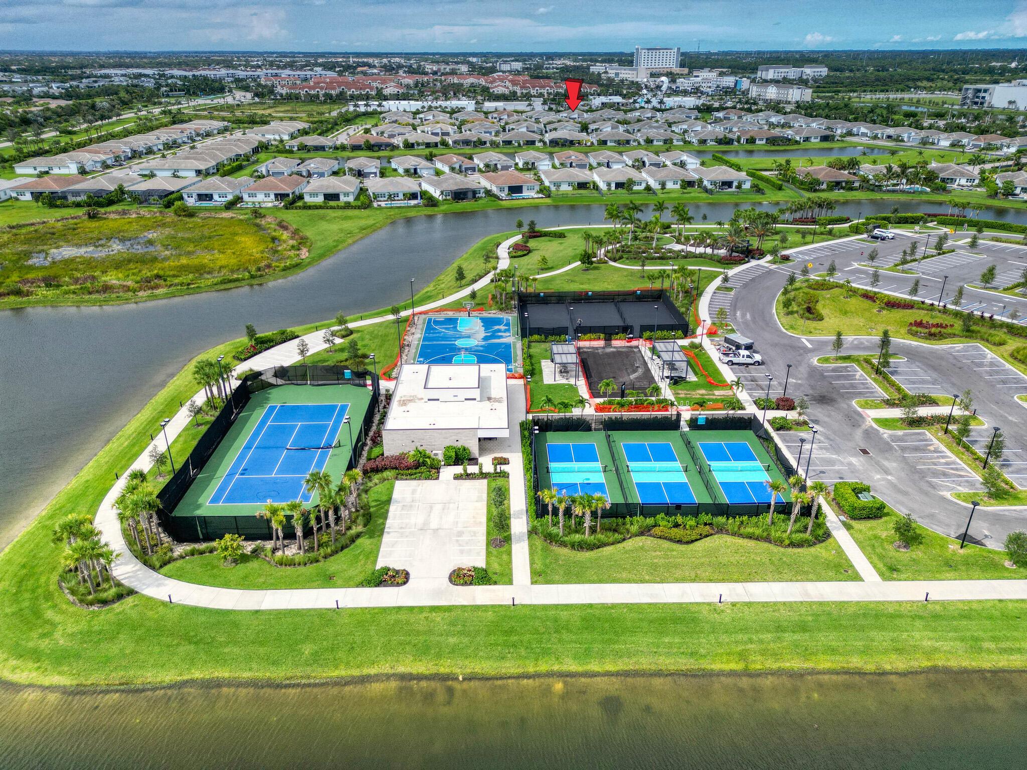 TELARO AT SOUTHERN GROVE - Residential