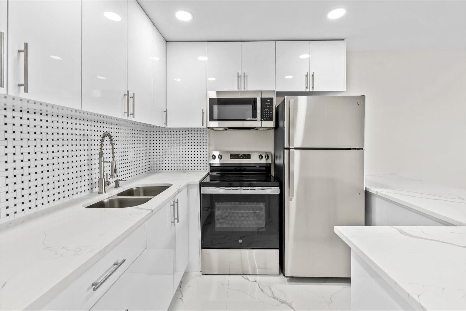 ANDOVER CONDOS - Residential