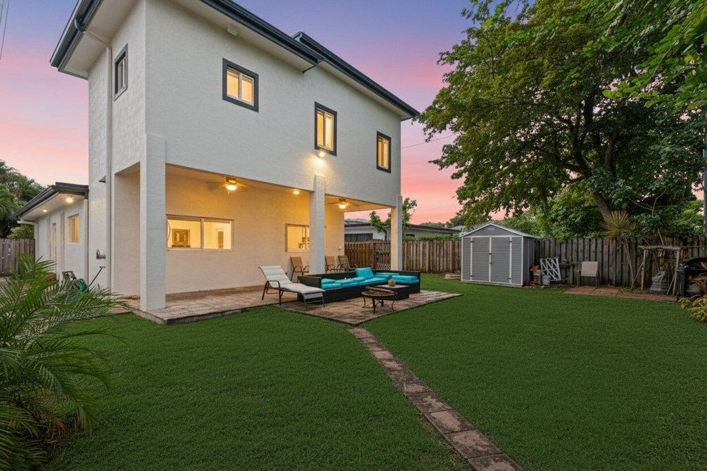 Photo of 1129 NE 16th Street, Fort Lauderdale, FL 33304 (MLS # R11147081)