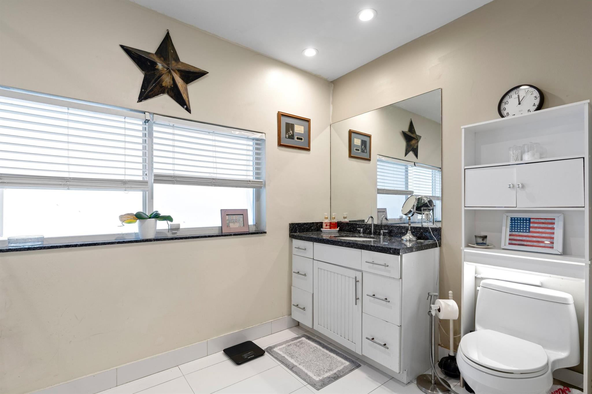 LAUDERDALE PARK 6-33 1/2 - Residential