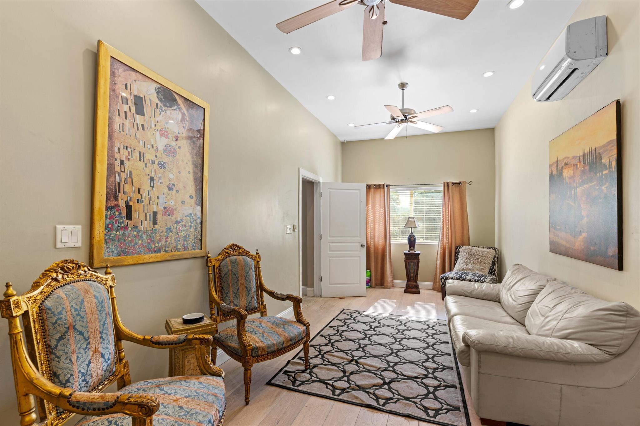 LAUDERDALE PARK 6-33 1/2 - Residential