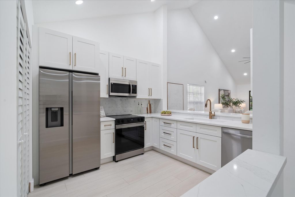 Photo of 441 Ashwood Place, Boca Raton, FL 33431 (MLS # R11091255)