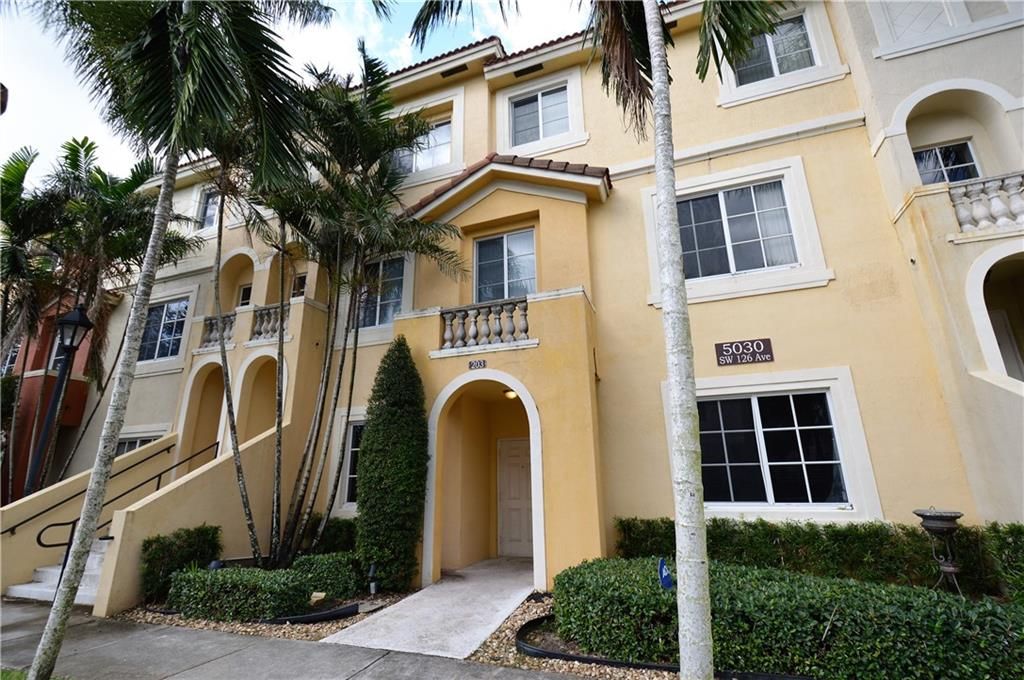 Photo of 5030 SW 126TH AV Ave #203, Miramar, FL 33027 (MLS # F10334702)