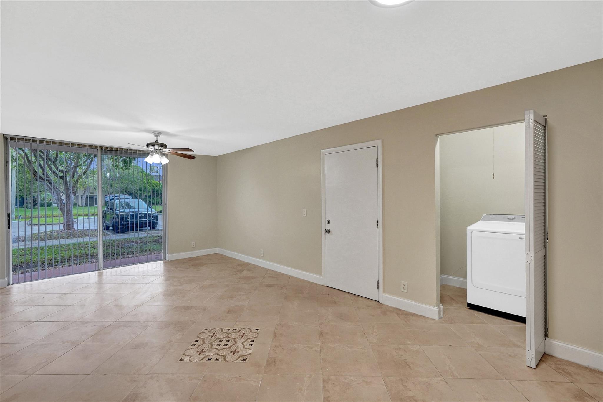 Lakes Of Jacaranda Condo - Residential Lease