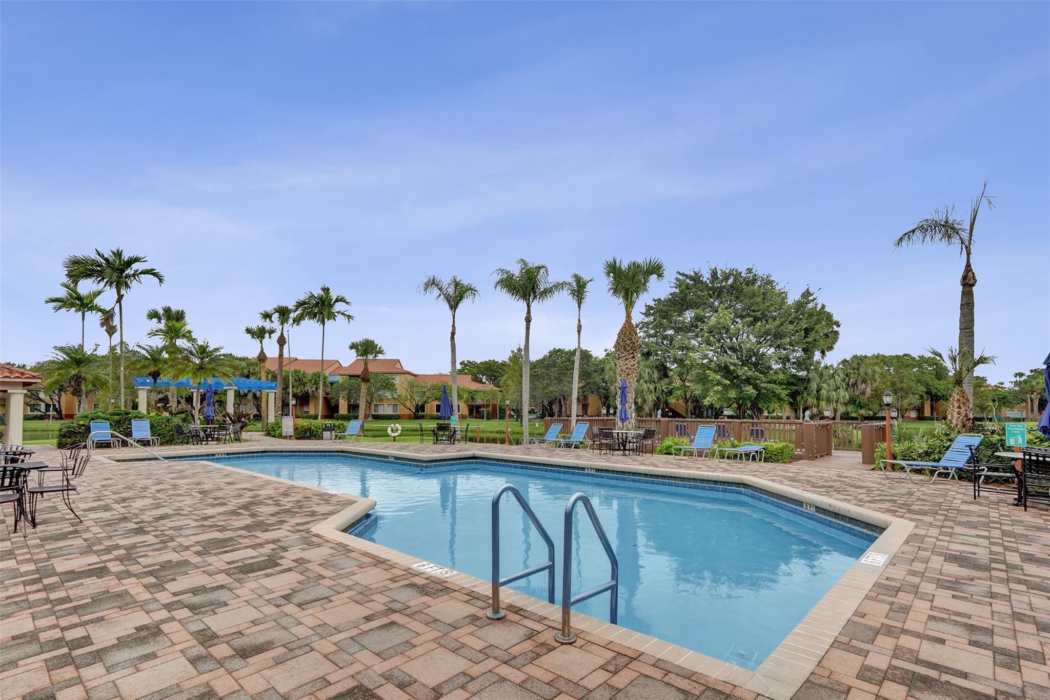 Lakes Of Jacaranda Condo - Residential Lease