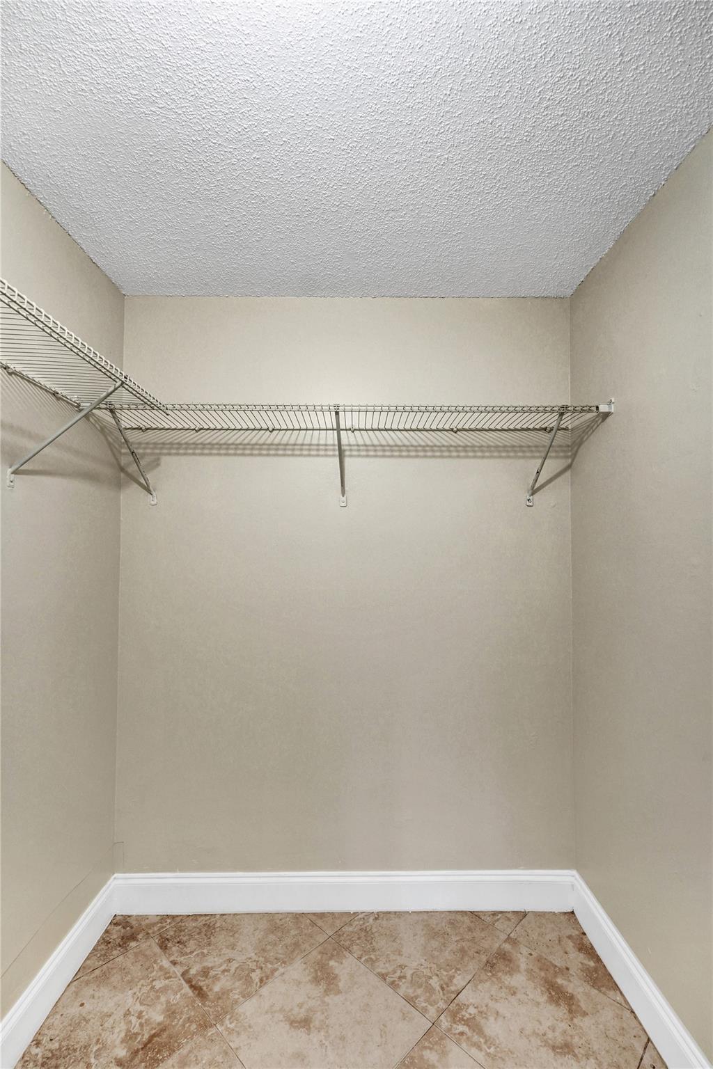 Lakes Of Jacaranda Condo - Residential Lease