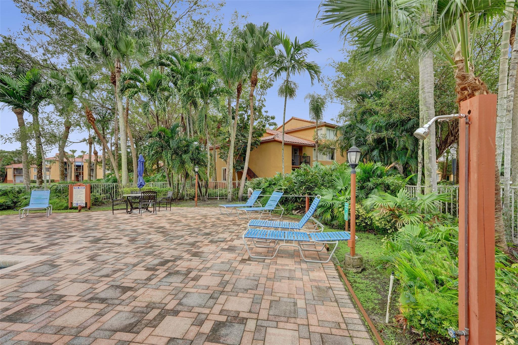 Lakes Of Jacaranda Condo - Residential Lease