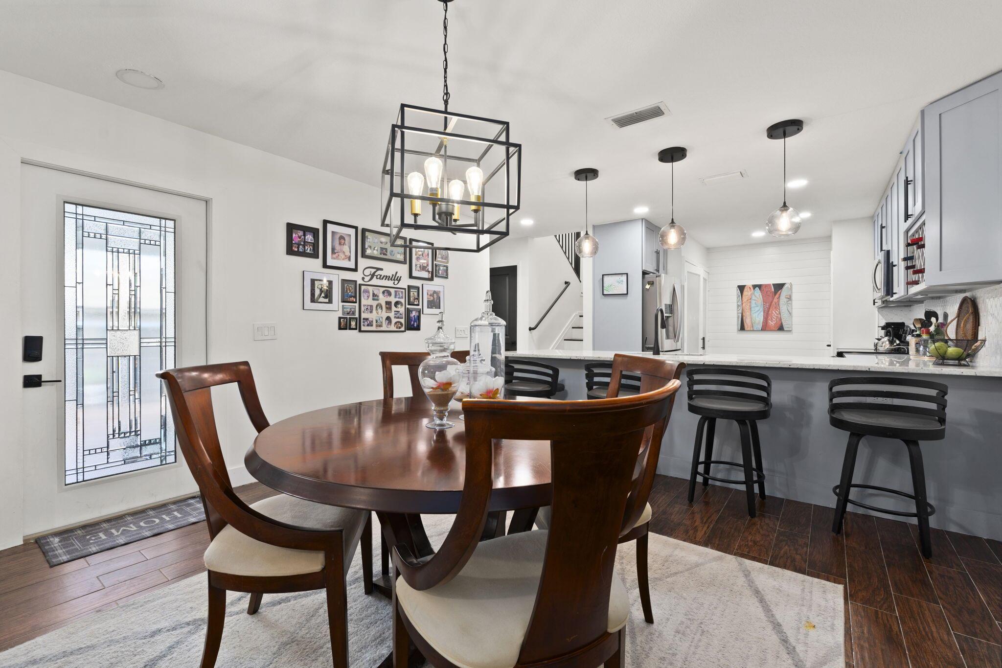 TARPON BAY VILLAS - Residential